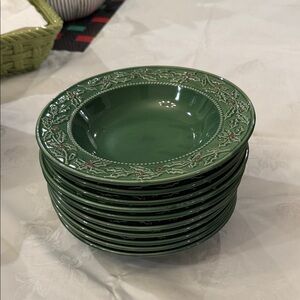 Christmas Berries HAMTON @ HOME. 12 Rimmed Soup Bowls. $10.00 EACH